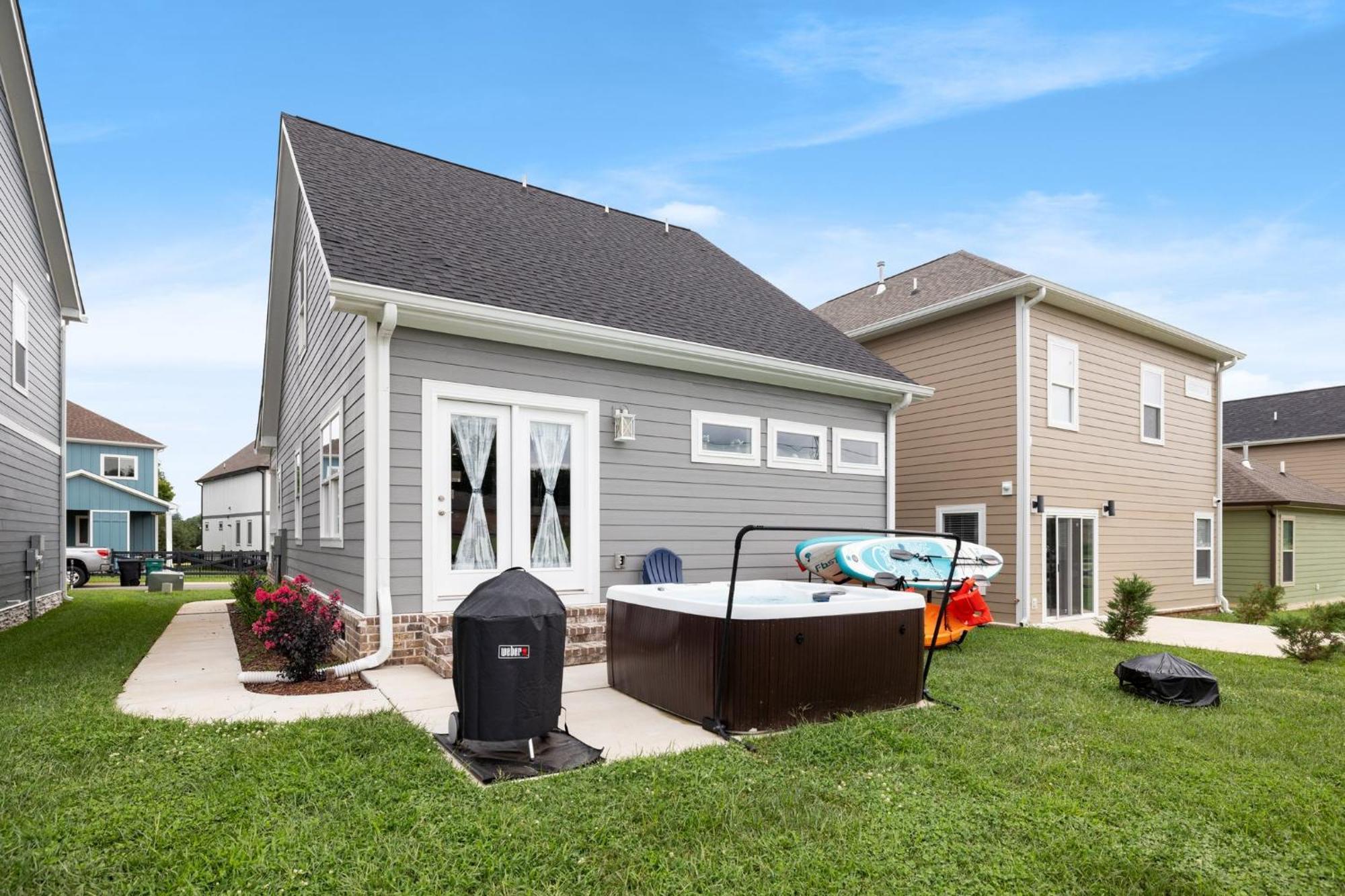 Cozy Lake Cottage W/ Kayaks, Sups, Pool & Firepit Winchester Экстерьер фото